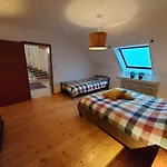 Holiday home Hescheld With Private Jacuzzi Hellenthal