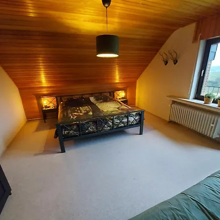 Hescheld With Private Jacuzzi Hellenthal