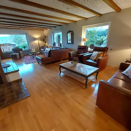 Hescheld With Private Jacuzzi *