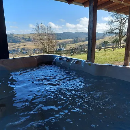 Hescheld With Private Jacuzzi * ヘレンタール