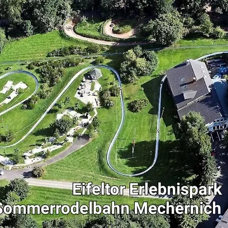 Hescheld With Private Jacuzzi Ferienhaus