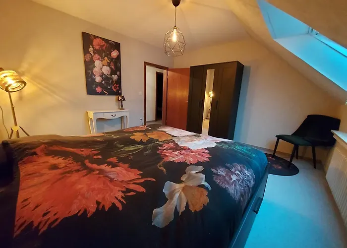 بيت للعطل Hescheld With Private Jacuzzi *