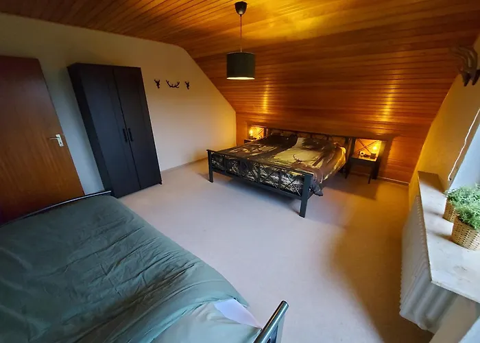 Hescheld With Private Jacuzzi Hellenthal